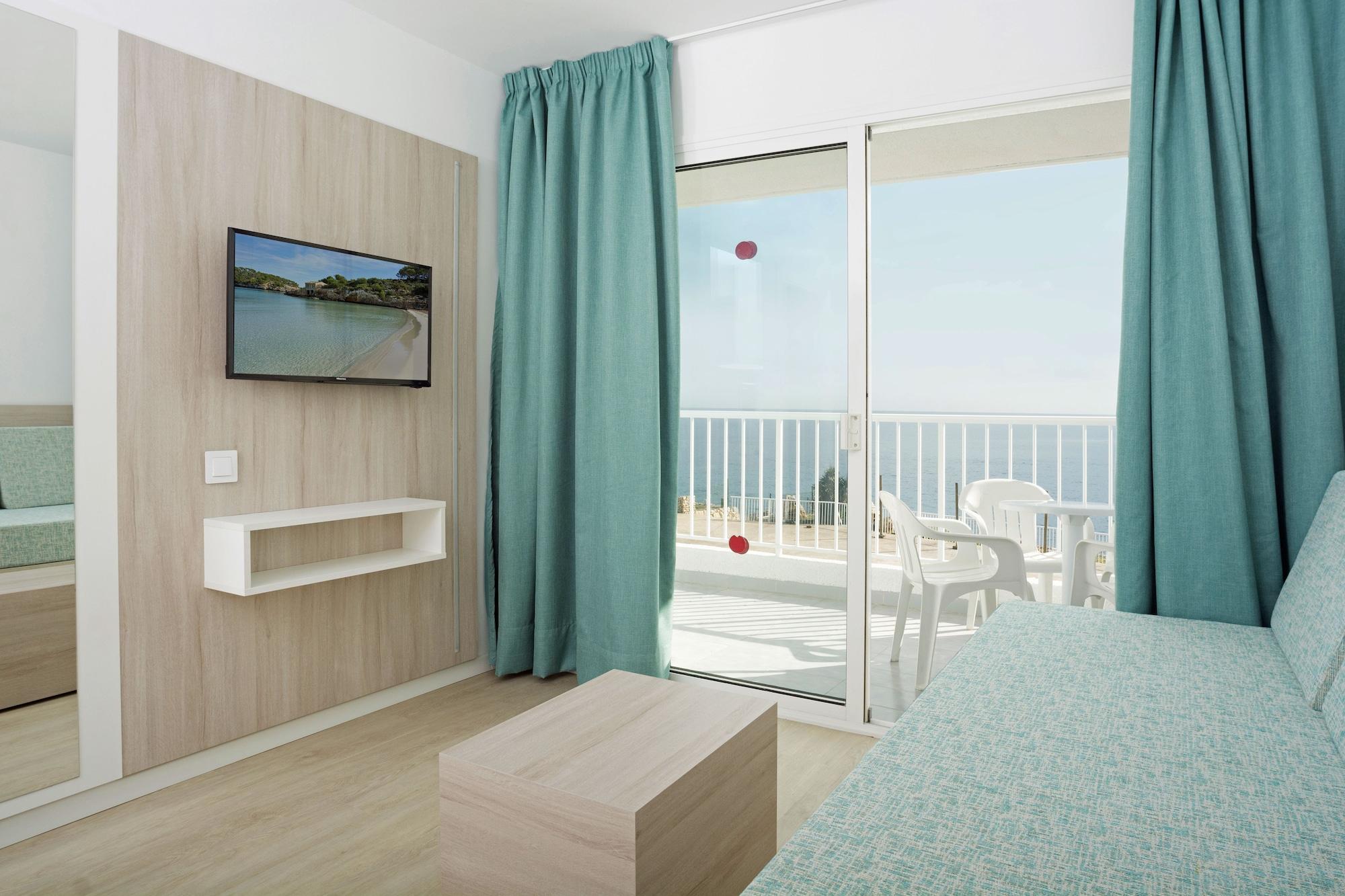 Aparthotel Hsm Calas Park 3*